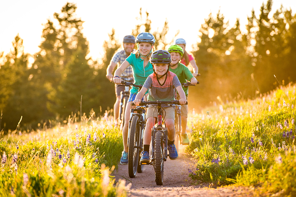 VailResorts_vcd12025_vri_photography_HighRes Colorado Family Biking in Vail, CO